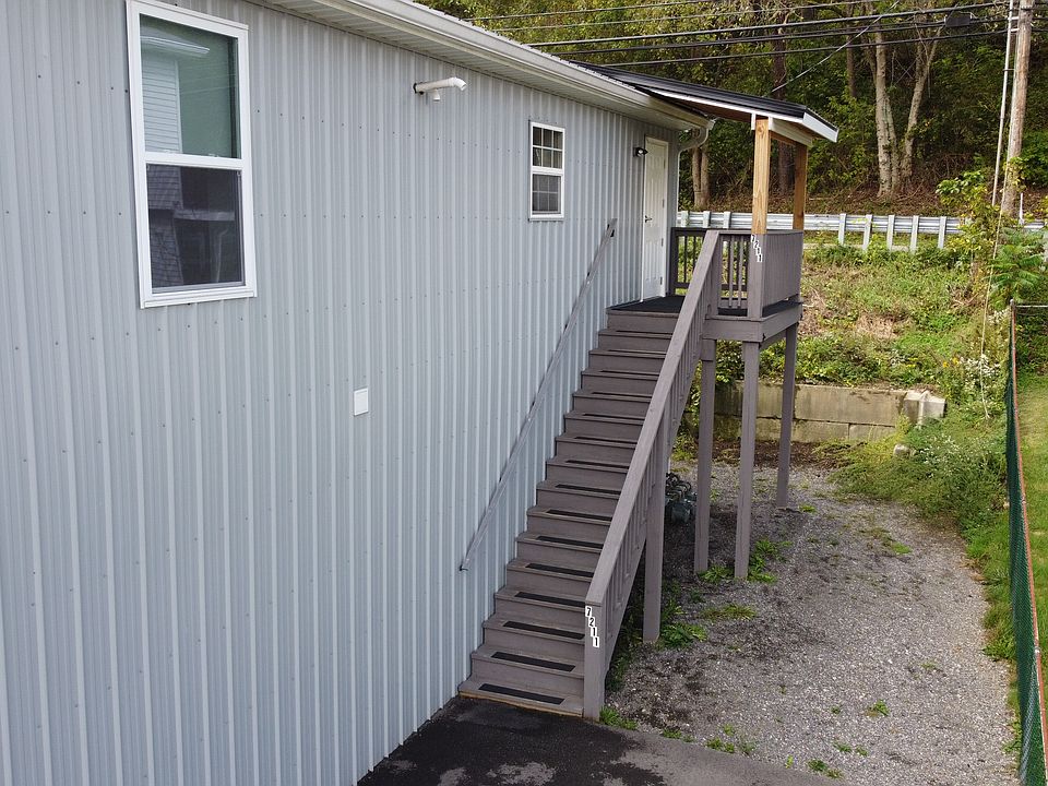 Entrance to 7211 Noblestown Road
