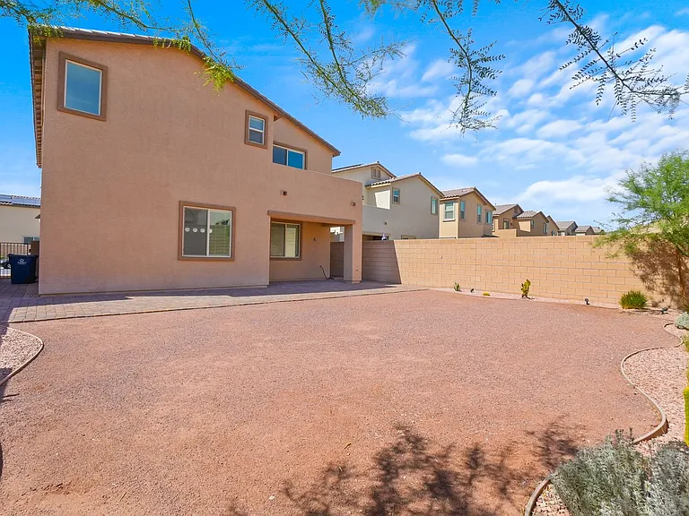 1118 Junipine Ave — Photo 32