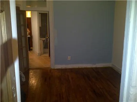 Rented by Adina Realty | media 77