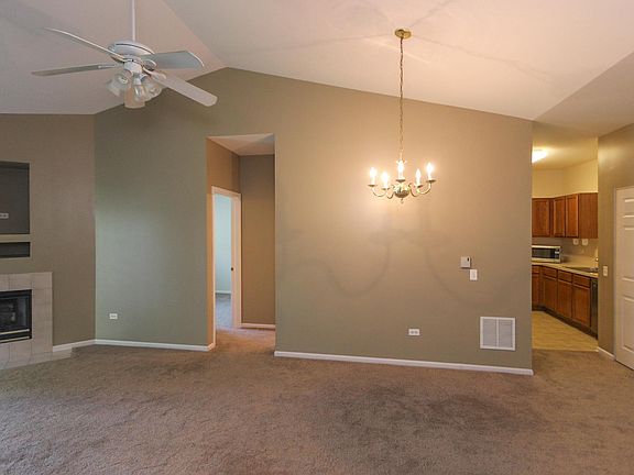 2nd image of 3243 Stratford Ct Unit 3D