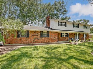 5600 Royalwood Dr, Dayton, OH 45429