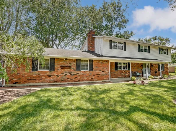 5600 Royalwood Dr, Dayton, OH 45429