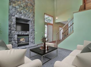 6819 Meadow Grass Ln S, Cottage Grove, MN 55016