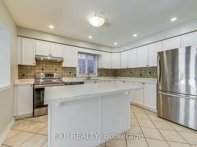 11 Frankfurt St W — Photo 11