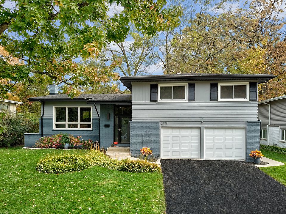 1st image of 2779 Arlington Ave