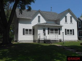 303 E 1st St, Blue Earth, MN 56013