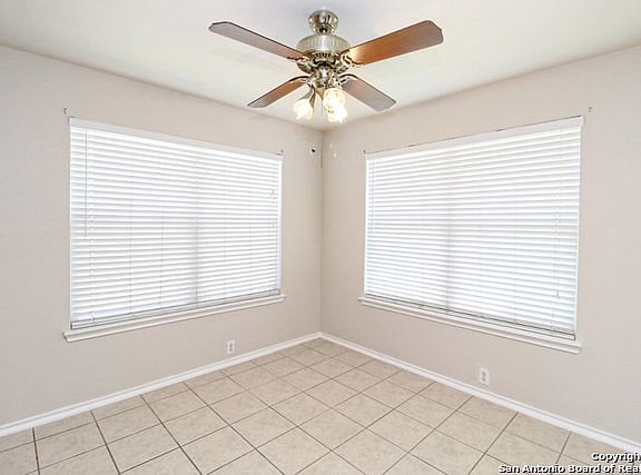 5th image of 4104 Brook Hollow Dr