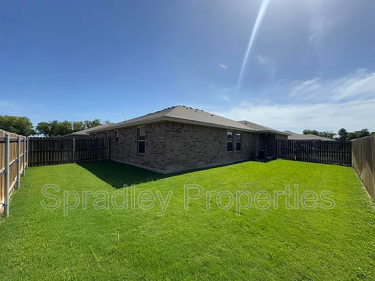 1420 Leon Rd — Photo 15