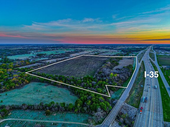 2nd image of N Interstate Highway 35