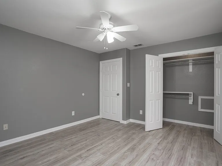 1918 Angus St S #3 — Photo 18