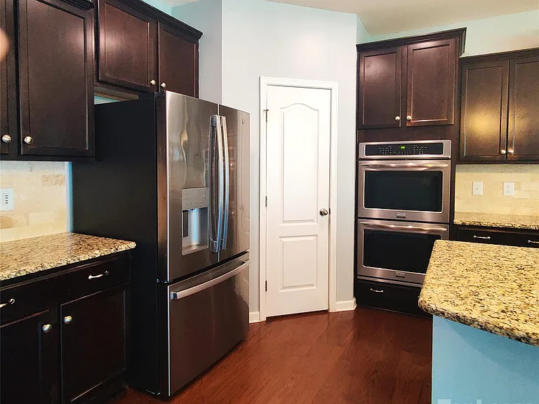 1044 Shiloh Bend Trl — Photo 4