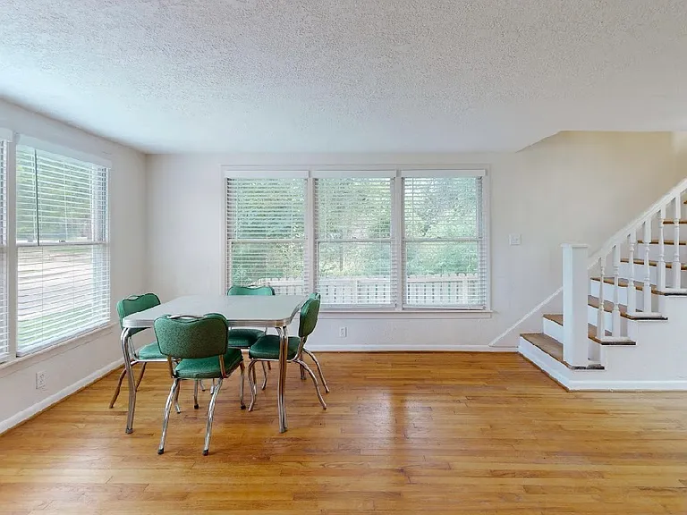 511 Homestead St — Photo 10