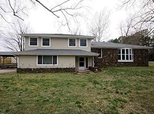 2108 S 26th St, Rogers, AR 72758