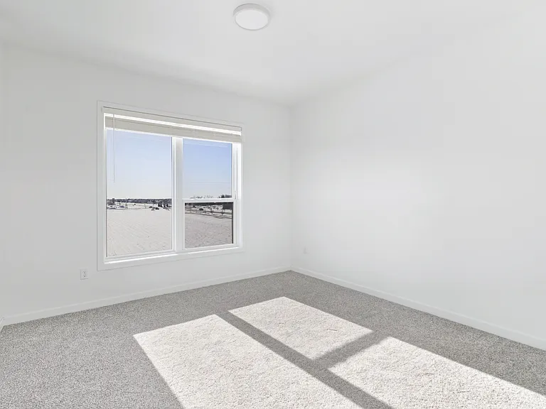 2465 62nd Ave S — Photo 20