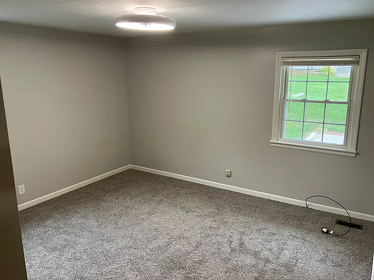 1320 Oxford Pl — Photo 12