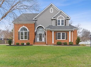354 Shade Tree Dr, Colonial Heights, VA 23834