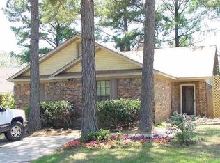 8 Ashland Ave, Brandon, MS 39047