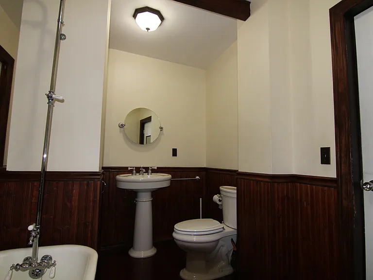 Marcella St — Photo 15
