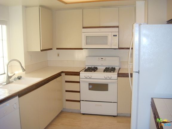 2nd image of 34171 Calle Mora