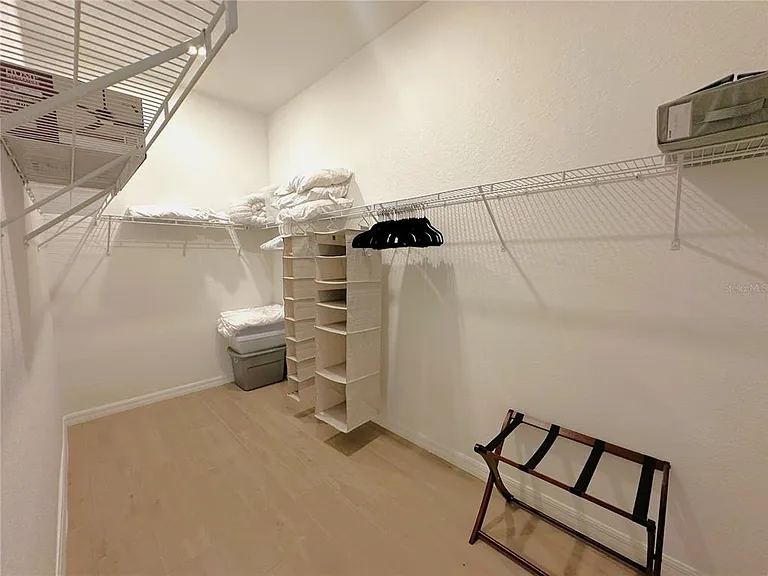 25018 Long Meadow Dr — Photo 16