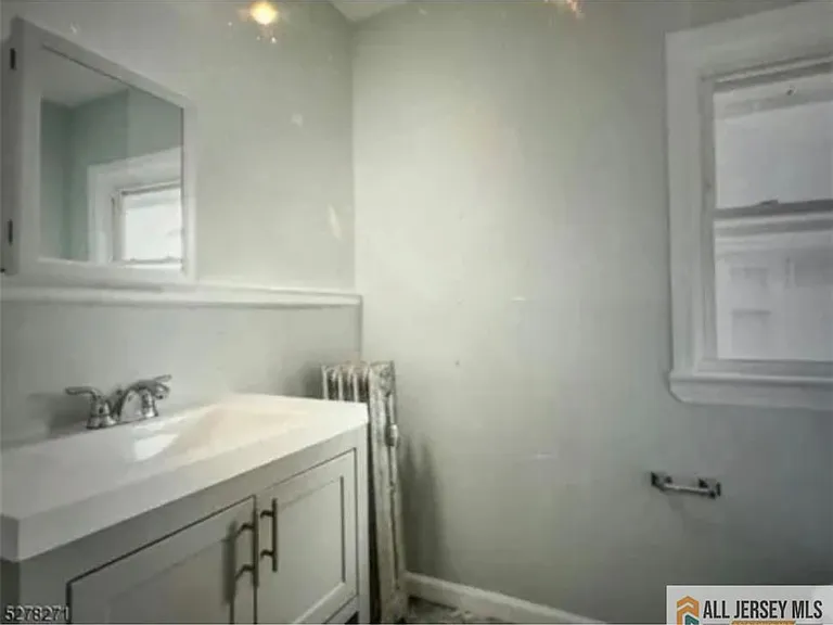 737 Kensington Ave #39 — Photo 6