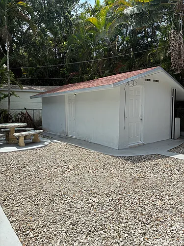 1850 SW 23rd St #C Photo 1 1850 SW 23rd St #C Photo 1