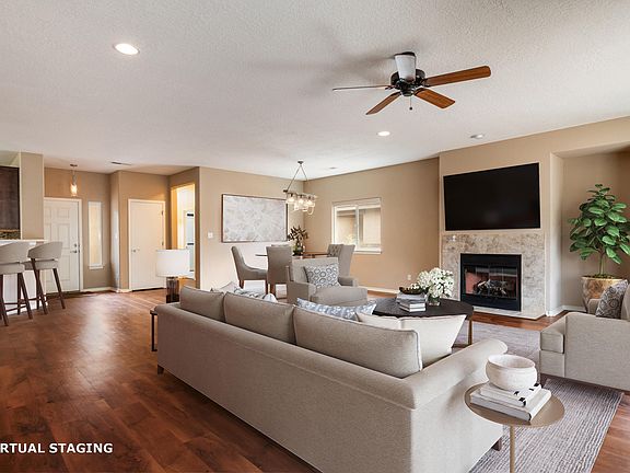 4th image of 271 Zuni River Cir SW