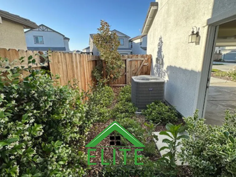 1525 Bluegill Way — Photo 40