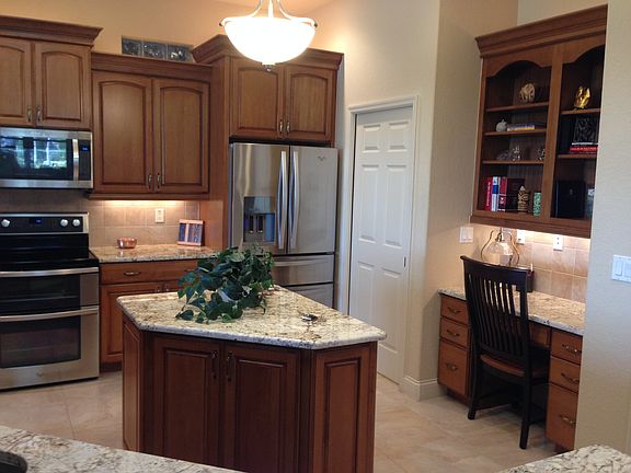 4th image of 471 Meandering Way