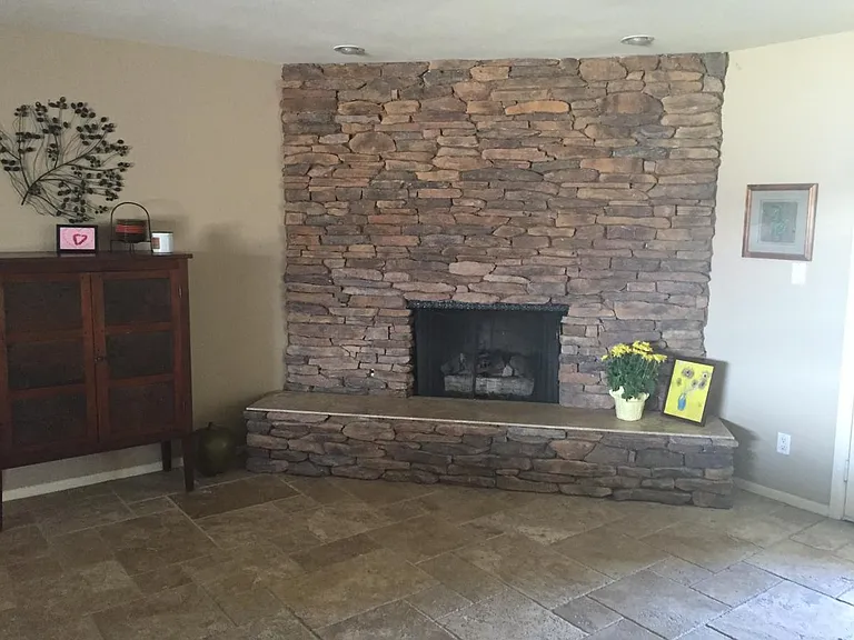 2741 E Cannon Dr — Photo 5