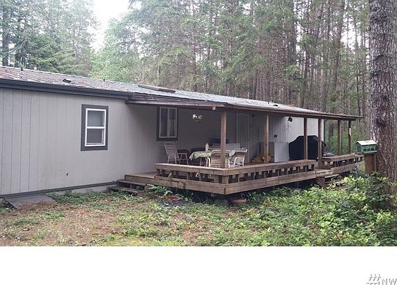 4th image of 1100 NE Toonerville Dr