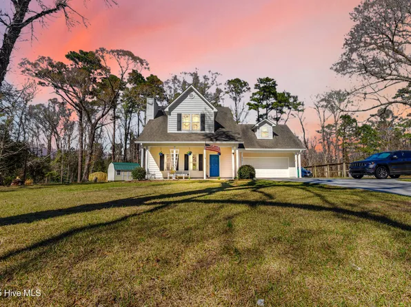 1216 Belgrade Swansboro Road, Hubert, NC 28539