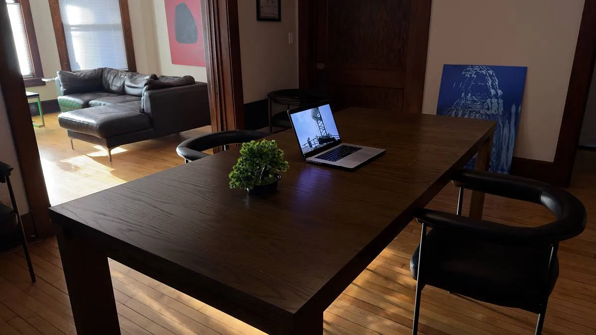 1 bed, 1100 sqft, $1,650 — Photo 3