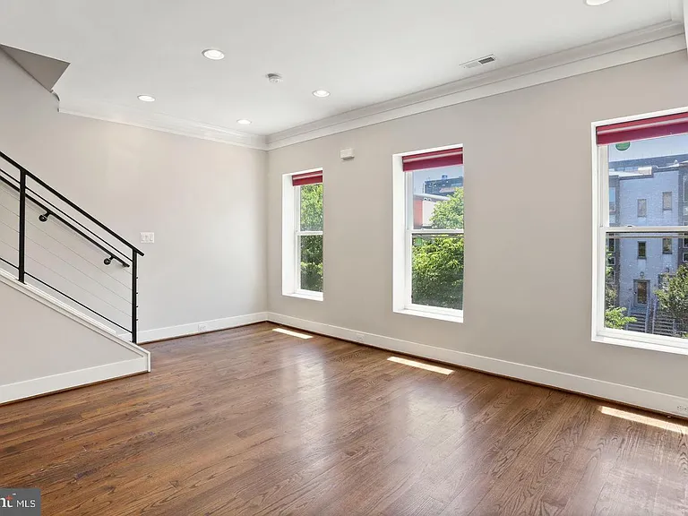 224 R St NE #2 — Photo 12