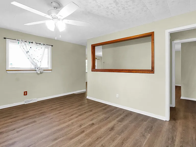 272 Collingwood Ave — Photo 28
