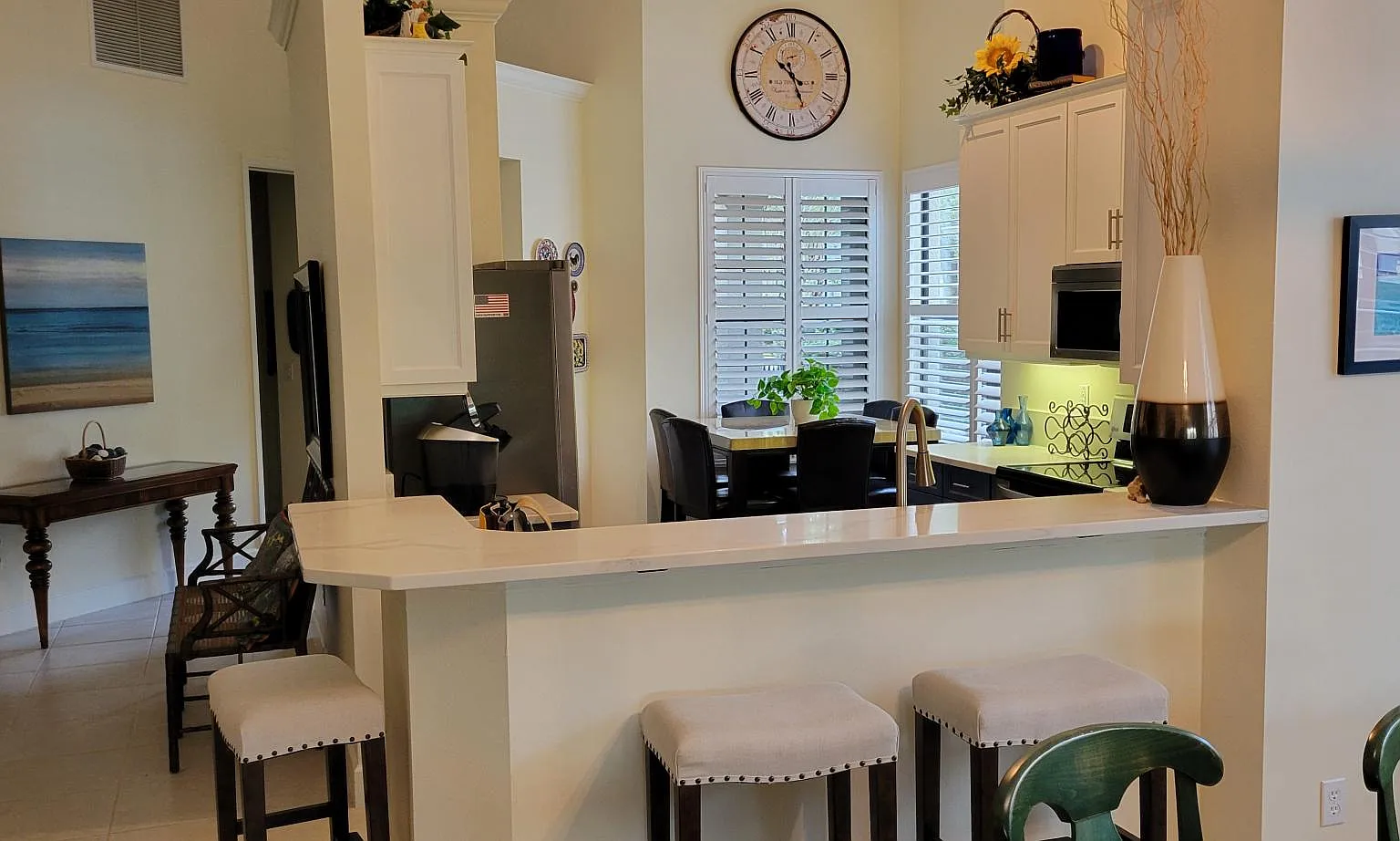 2 bed, 1828 sqft, $2,400 — Photo 4