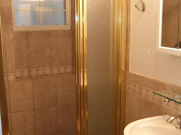 4th image of 1440 N Monroe St #1