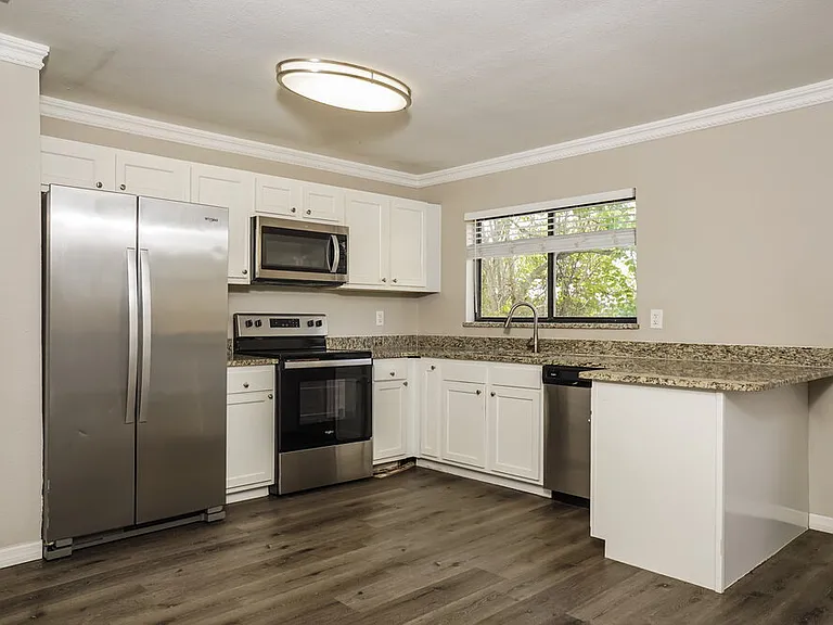 5362 Trekell St — Photo 5
