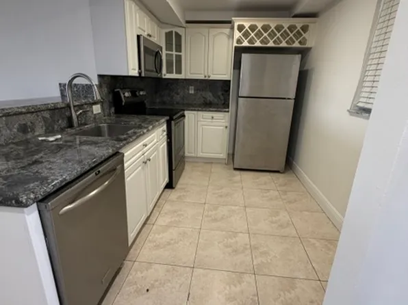 14155 SW 87th St #E410, Miami, FL 33183
