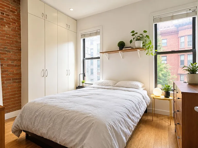 154 Calyer St #2 — Photo 3