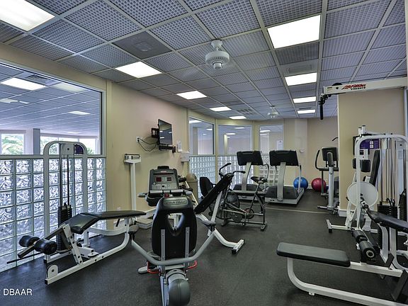5th image of 3 Oceans West Blvd APT 7D3