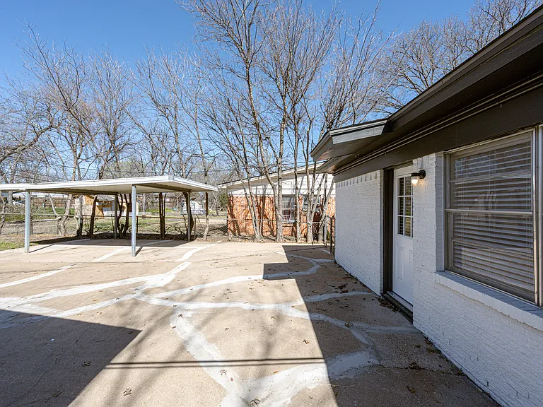 105 Dupont Cir — Photo 42