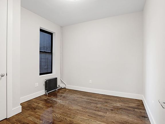 5th image of 326 E 117th St APT 11