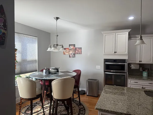 714 Newcomb St — Photo 3