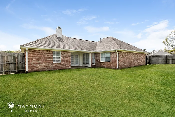 102 Red Oak Cv — Photo 14
