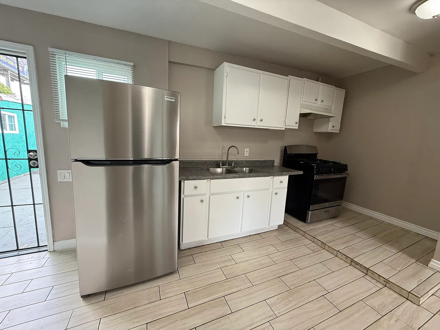 2 bed, $1,750 — Photo 2
