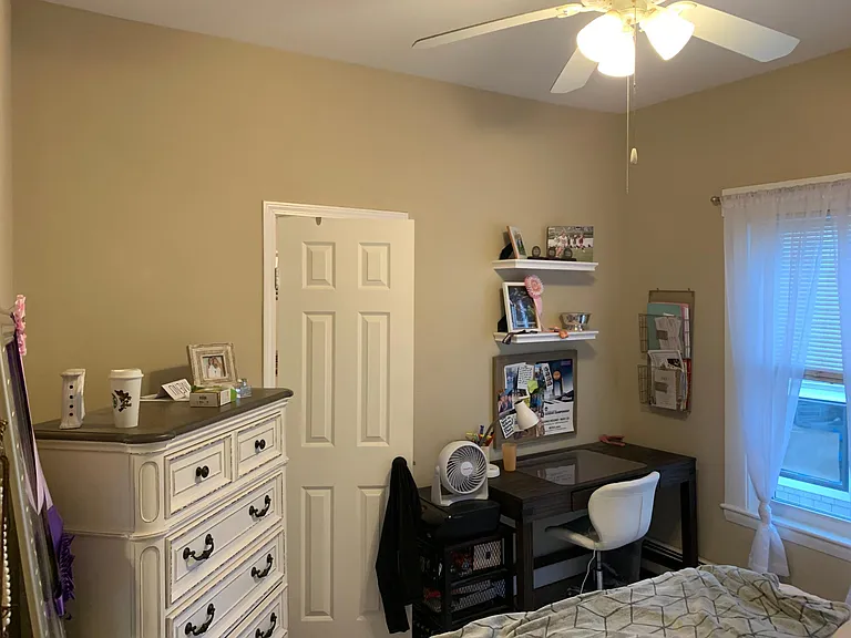 52 Bramhall St #4 — Photo 18