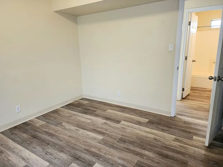 1550 Arizona Dr — Photo 12