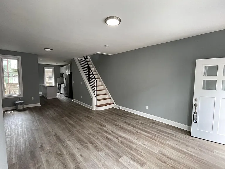 2628 S Carlisle St — Photo 4