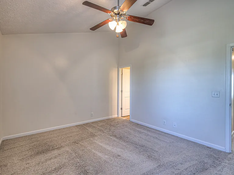 4325 Aurora Cir — Photo 24
